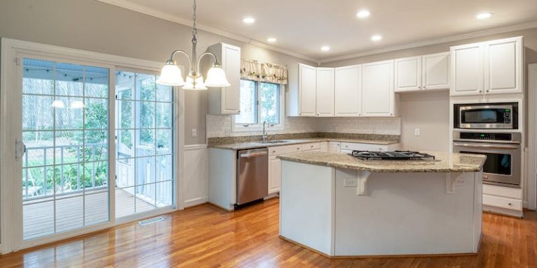 How to Redesign a Kitchen – Important Designing Tips For the Homeowners Renovating a Kitchen