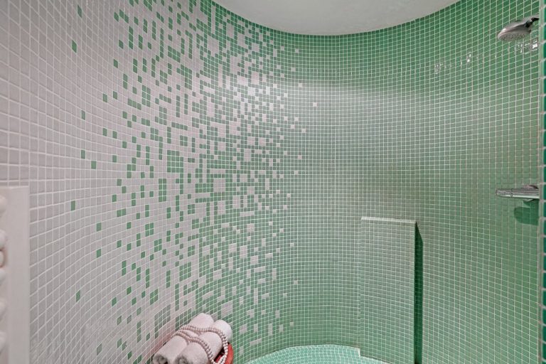 Best Colour Palettes for Small Bathrooms